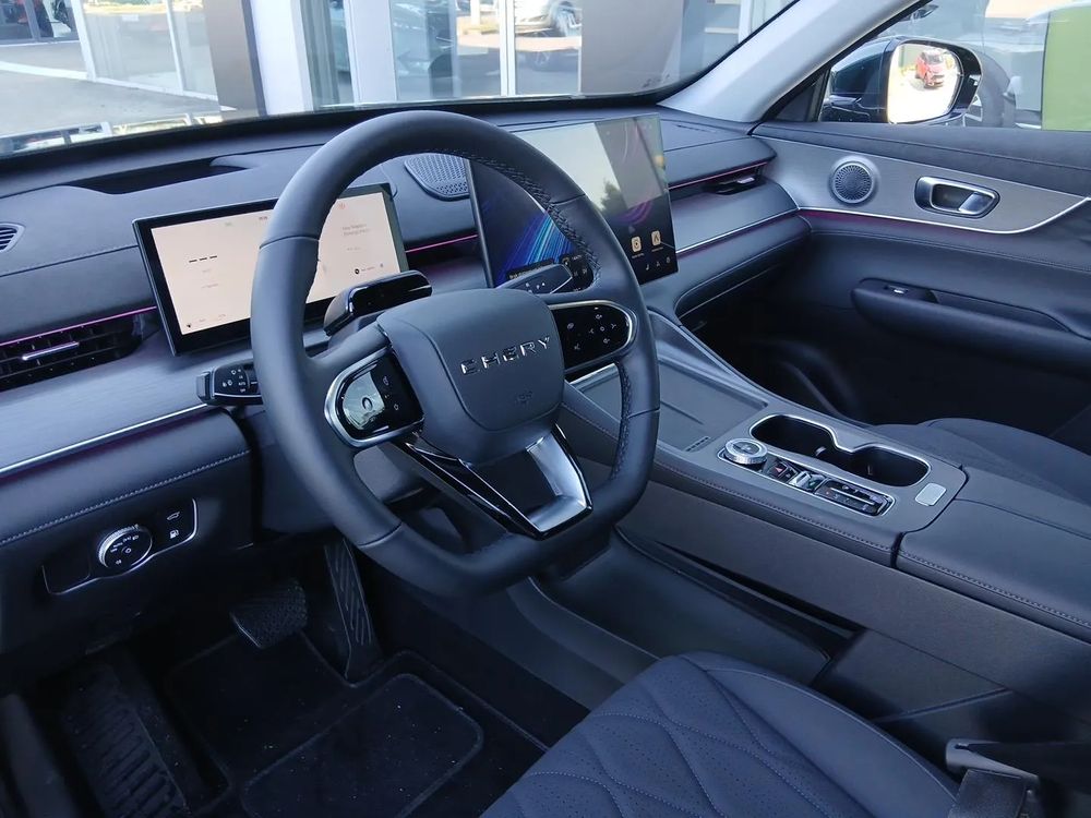 chery tiggo-8