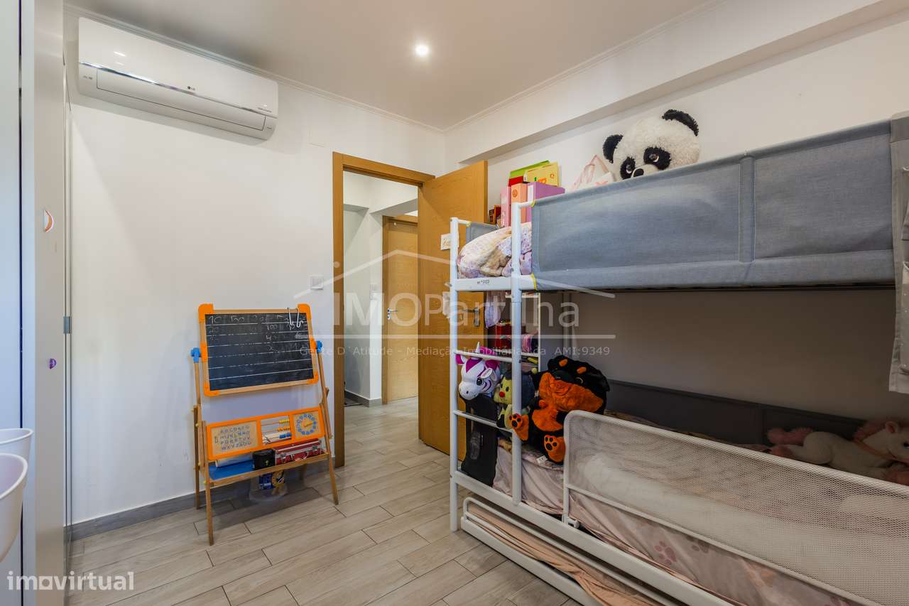 T3 Remodelado | 86m2 | Terraço | 2 WC | Odivelas-10