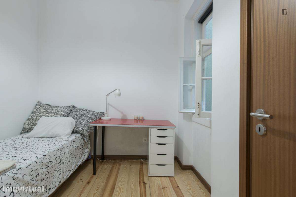 Quarto - localizado em Entrecampos Lisbon - Grande imagem: 5/8
