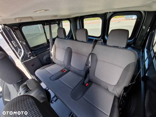 Renault Trafic SpaceClass 2.0 dCi Escapade - 14