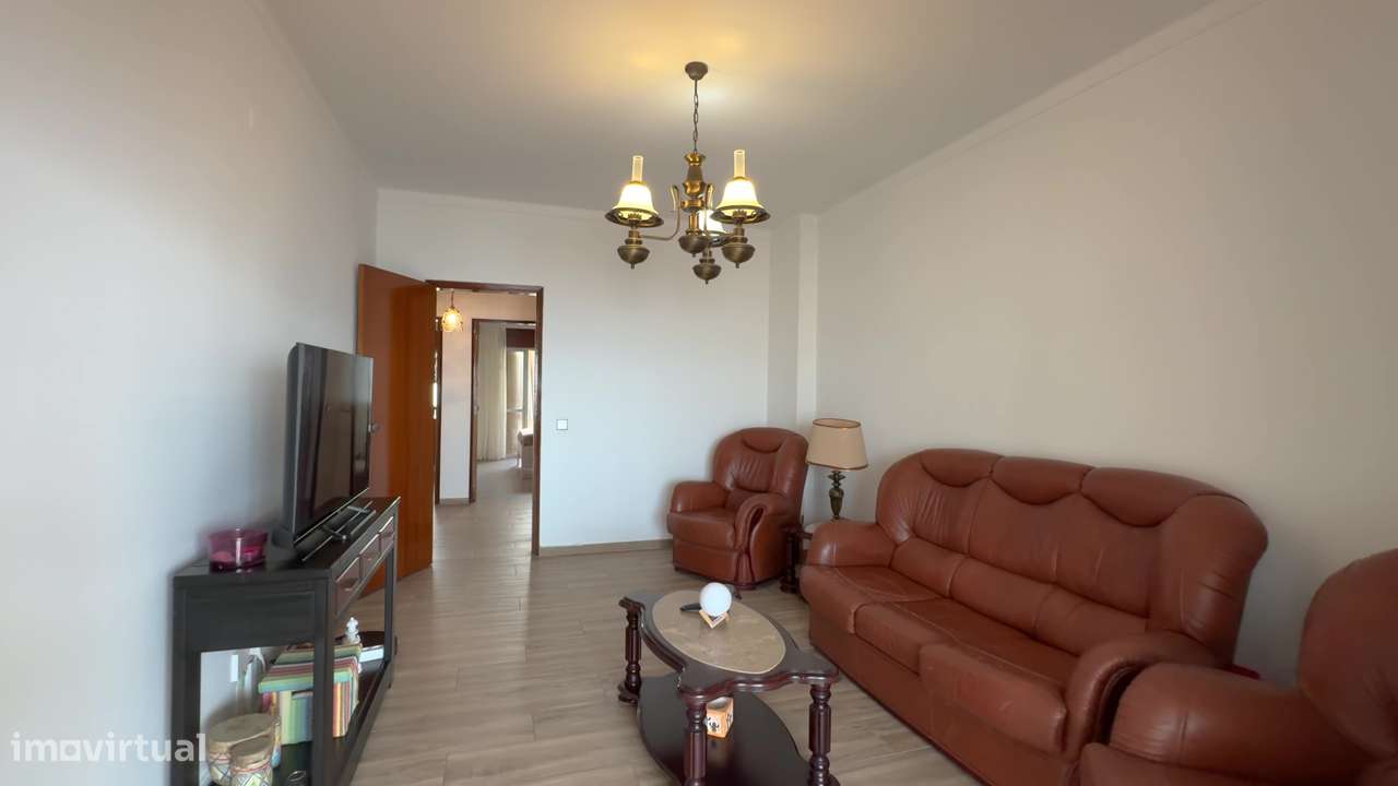 Apartamento T2 em Loulé com varanda e ar condicionado - Grande imagem: 4/12