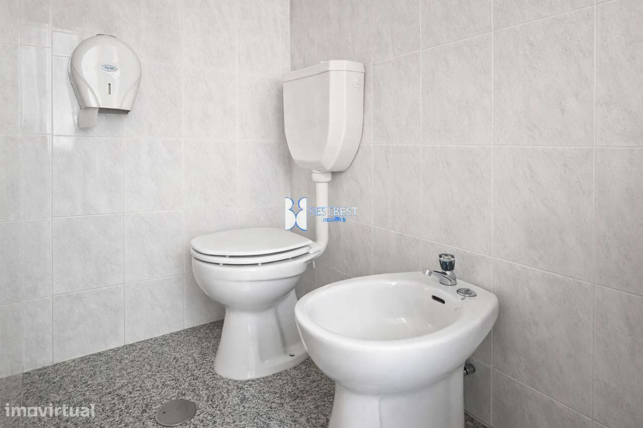 LOJA  70 m2, ARRENDAMENTO JUNTO CENTRO DA TROFA - Grande imagem: 5/6