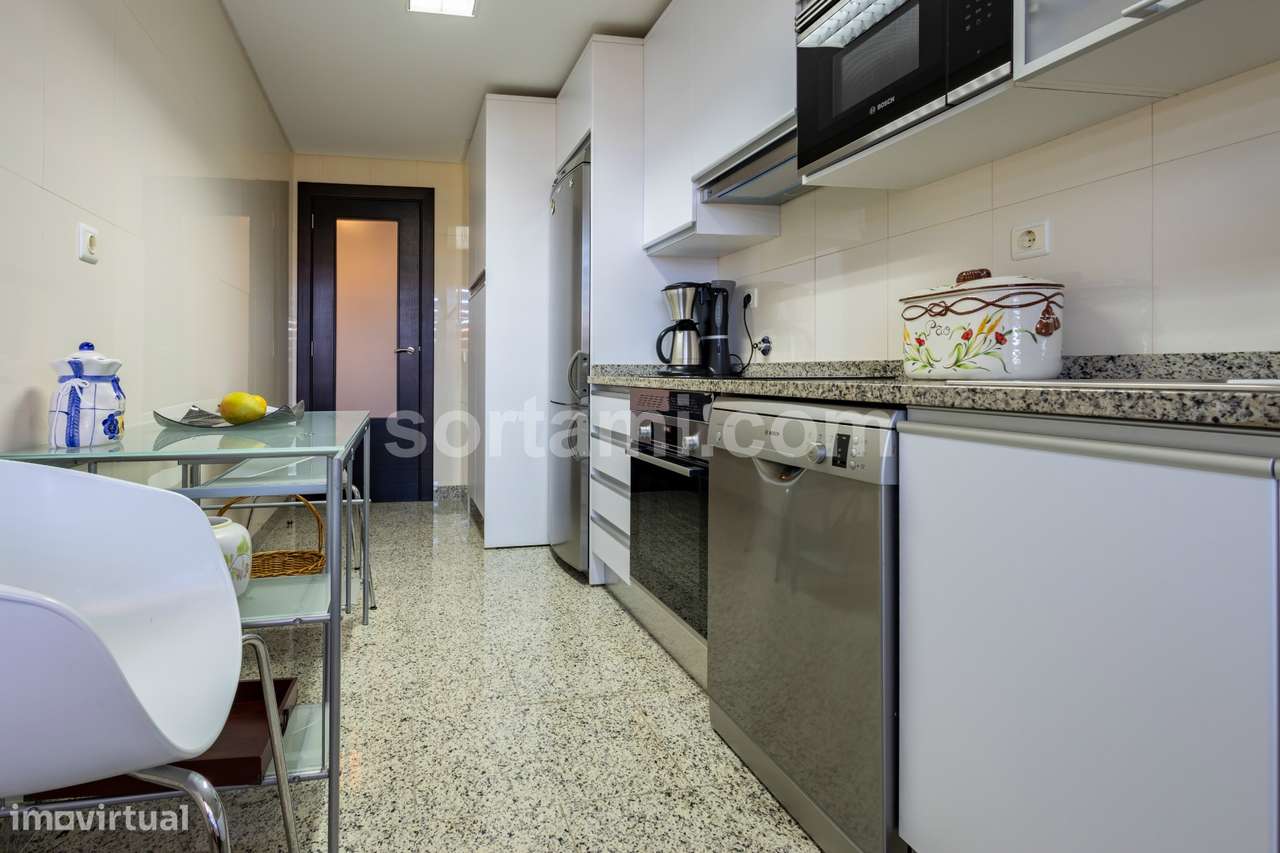 Apartamento T2 Venda em Quarteira,Loulé - Grande imagem: 5/32