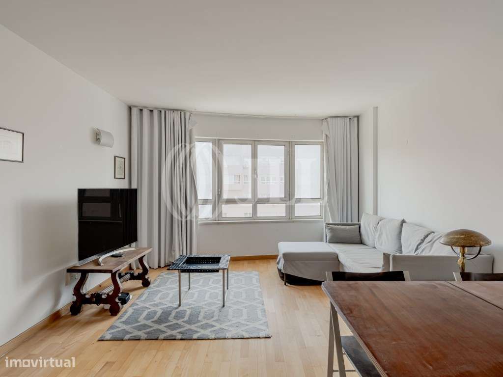 Apartamento T1 com estacionamento, nas Olaias, Lisboa - Grande imagem: 2/17