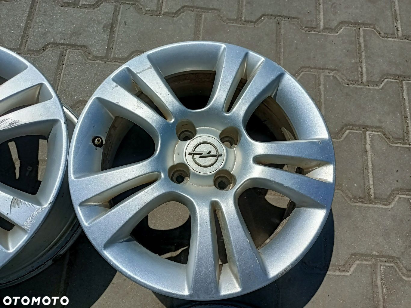 FELGI OPEL CORSA D E MERIVA 15 6.0J ET39 4X100 - 6