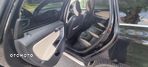 Volvo XC 60 3.2 AWD R-Design - 10