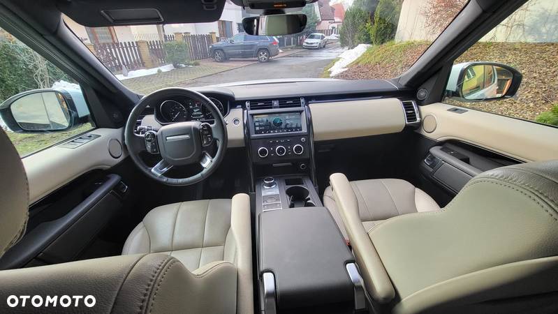 Land Rover Discovery V 3.0 Si6 SE - 23