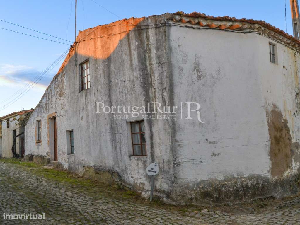 Casa Rústica para Recuperar - Grande imagem: 2/21