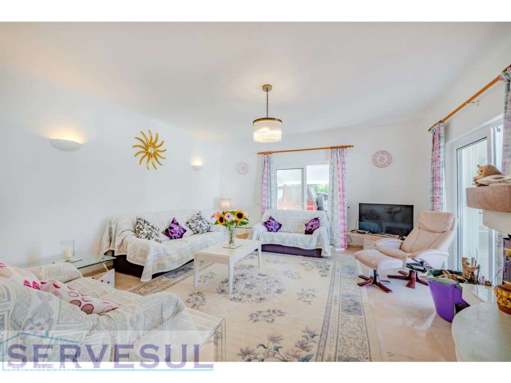 Moradia Deslumbrante de 2 andares com 274 m², composta por 4 quarto...-8