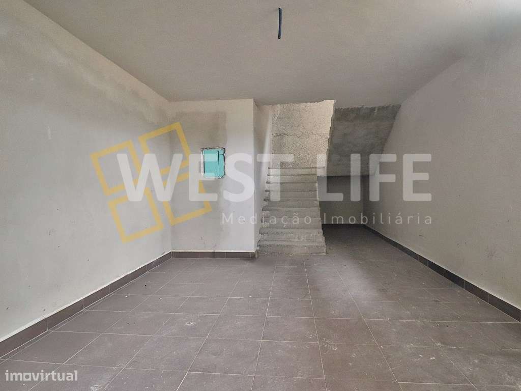 Moradia T4 em Construção com Vista Campo a 5 Minutos de Mafra-24