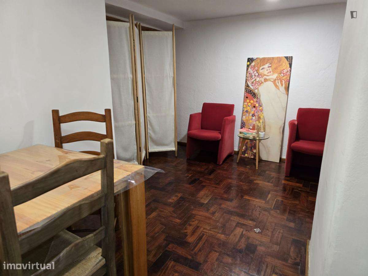 Quarto - localizado em Paço de Arcos Lisbon - Grande imagem: 5/6