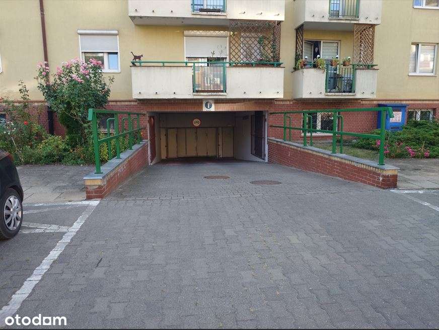 Komfortowe miejsce w hali garażowej Stare Żegrze 136-141 - Pełny obrazek: 3/4