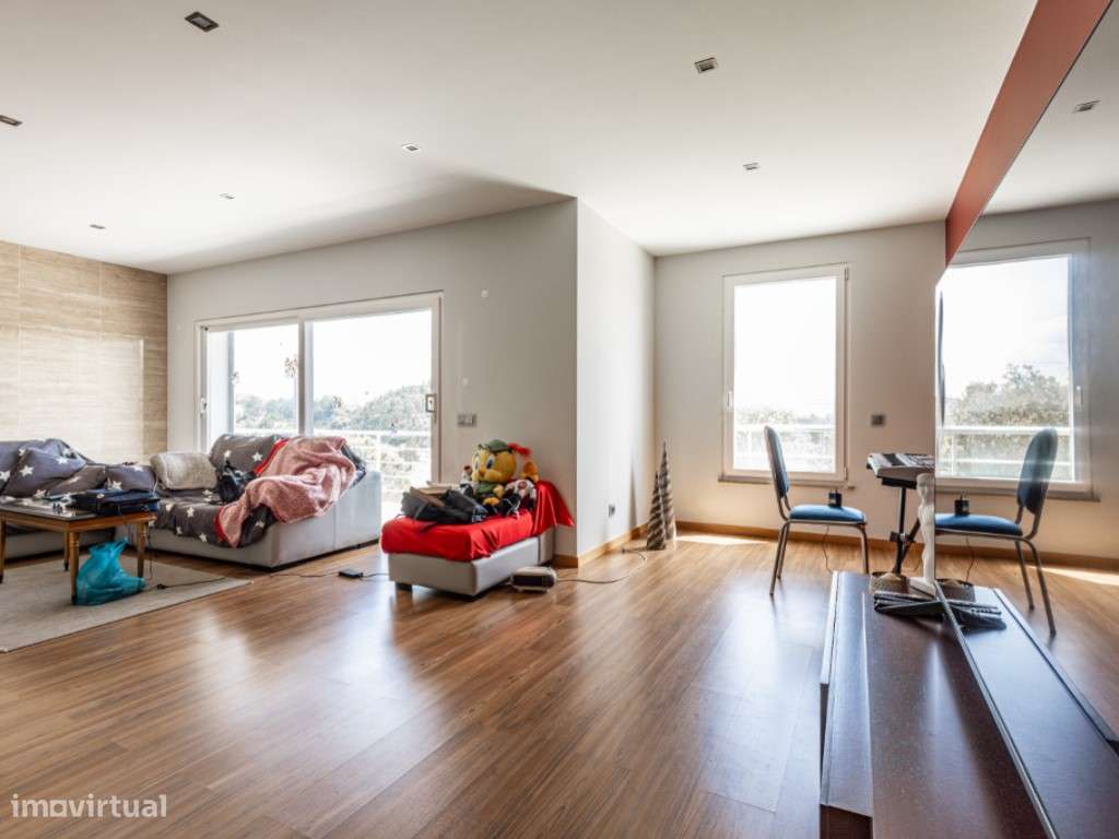 Moradia M6 com Garagem, Buarcos, Figueira da Foz-12