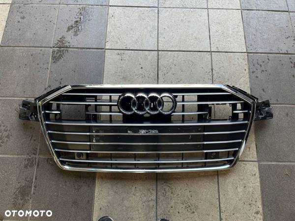 Grill atrapa chłodnicy AUDI A6 C8 S LINE - 1