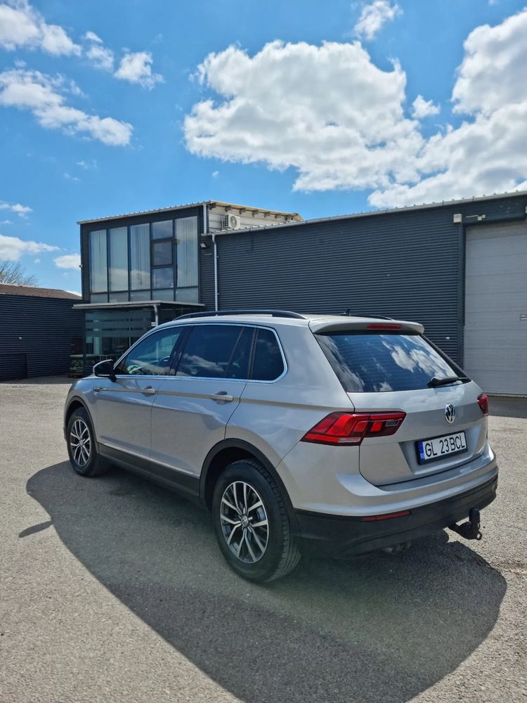 Volkswagen Tiguan II [2016 - Prezent] 2.0 TDI 4Mot DSG Highline 2017