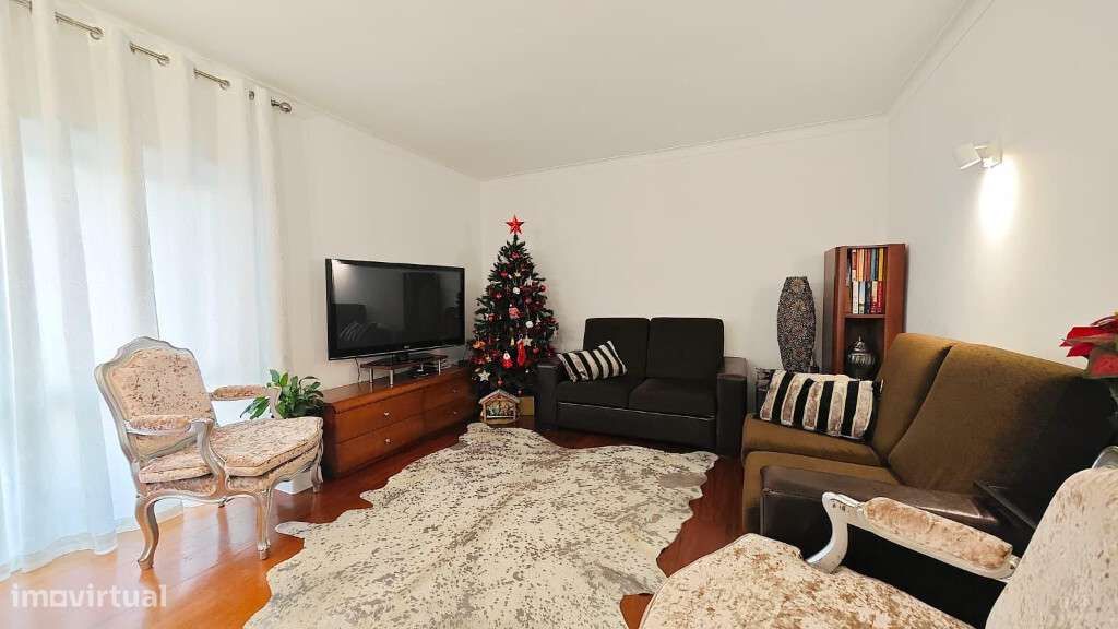 Apartamento T4 com garagem em zona do Tovim - Grande imagem: 4/13