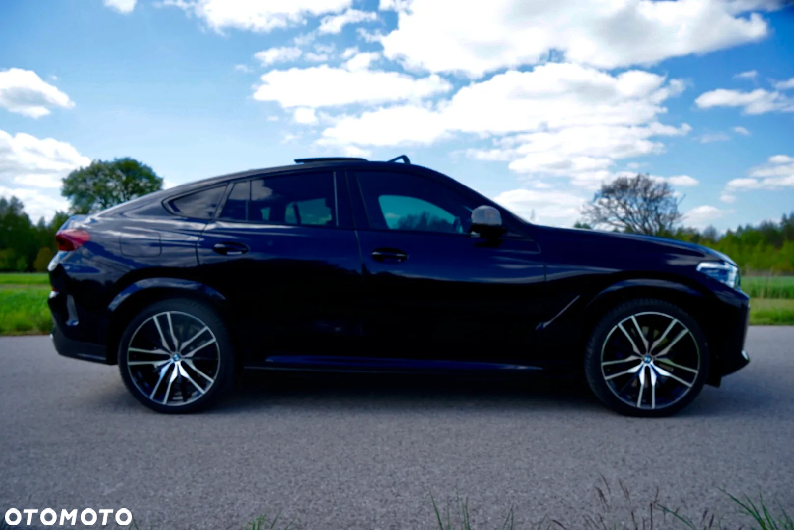 BMW X6 M50i - 10