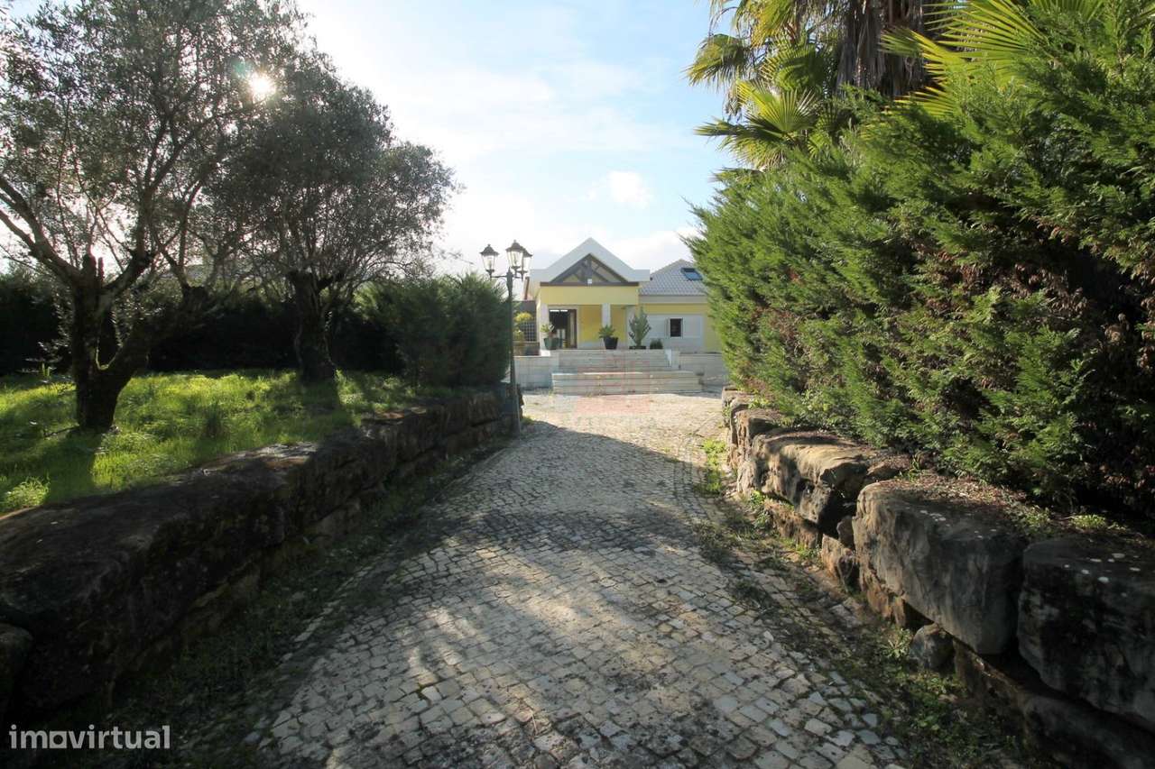 Vivenda de Luxo com Piscina Belas-46