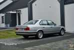 BMW Seria 5 525i - 33