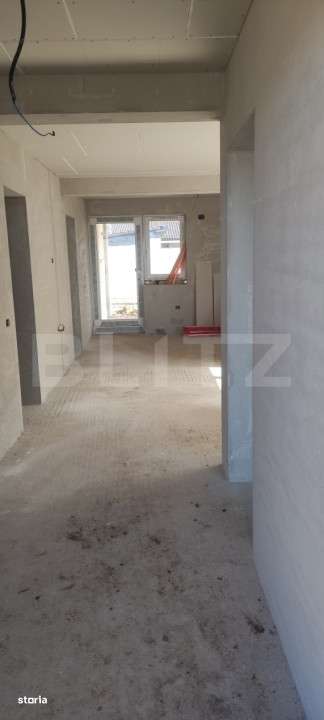 Super oferta, casa la cheie, la intrare in Santandrei in spate la Mega - Imagine principală: 3/14