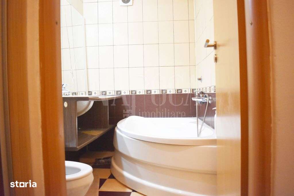 Apartament 2 camere de vanzare in Rogerius Oradea, Oradea - Imagine principală: 5/6