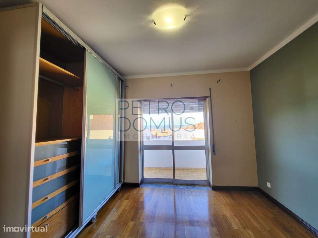 APARTAMENTO T3 | GARAGEM | VISTA CIDADE-24