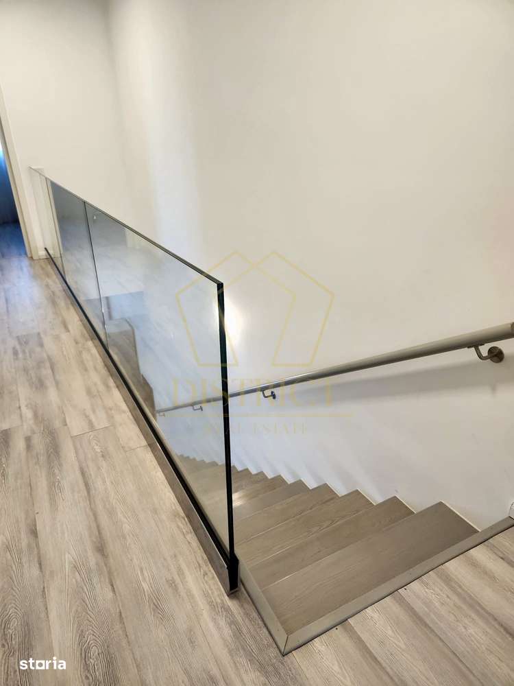 Vila deosebita cu 4 camere  |  Zona Lipovei - Imagine principală: 5/17