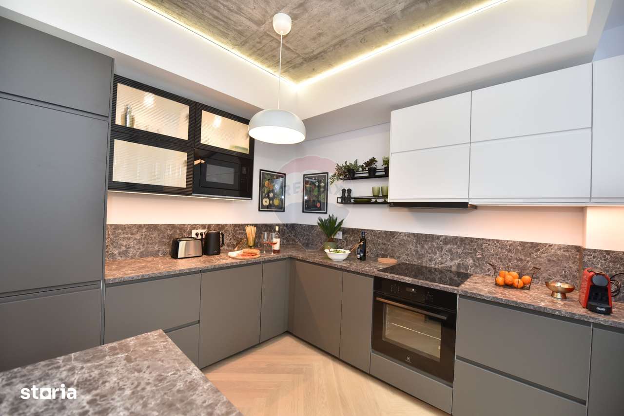 UNICAT | Apartament 3 camere imobil 2024 | Piata Universitatii-7