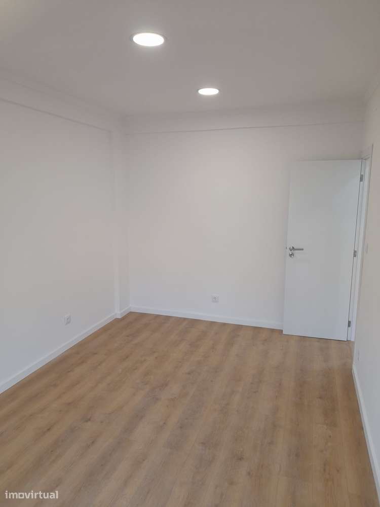 T2 remodelado Baixa da Banheira-6