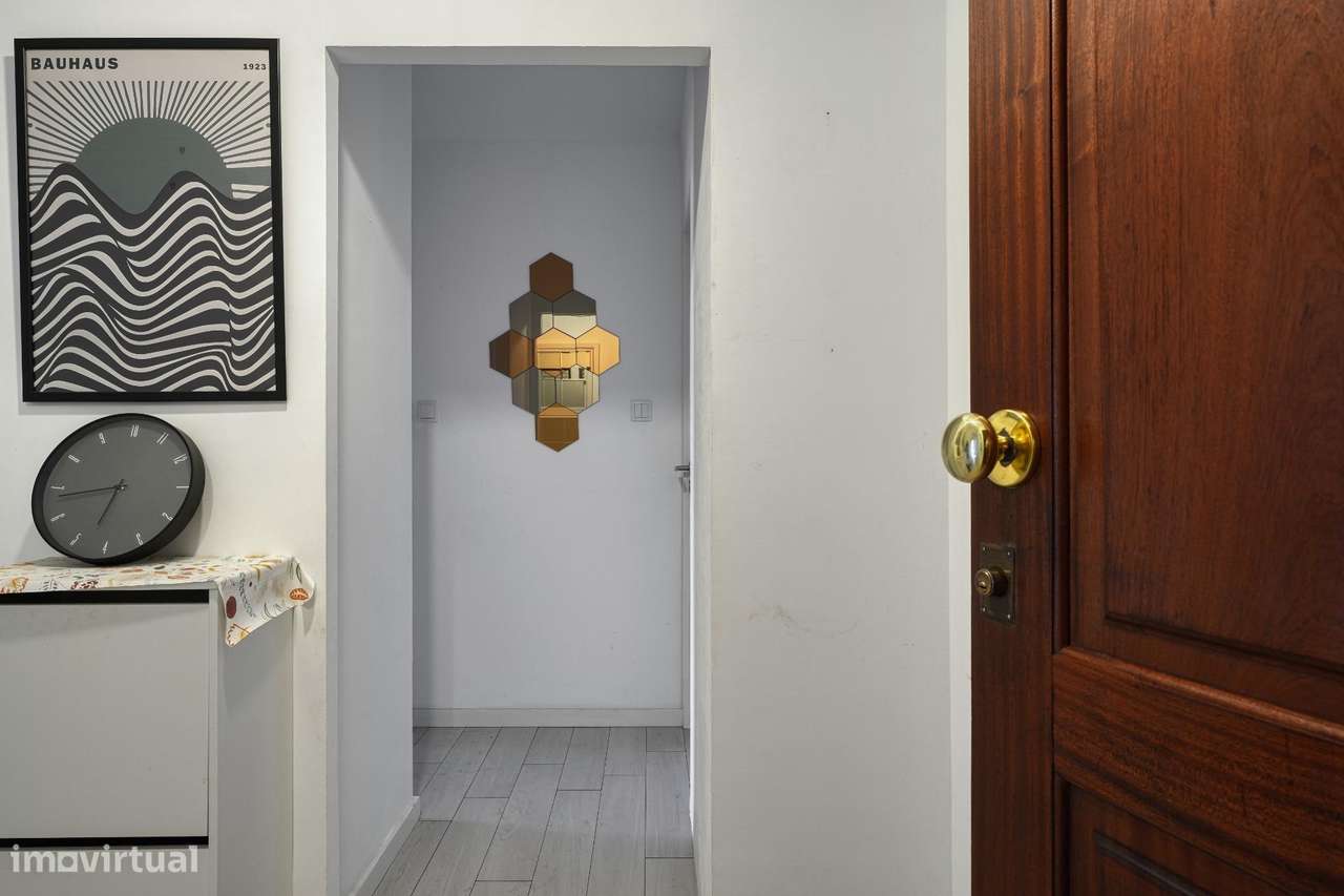 Apartamento T2 Amadora — Falagueira-1