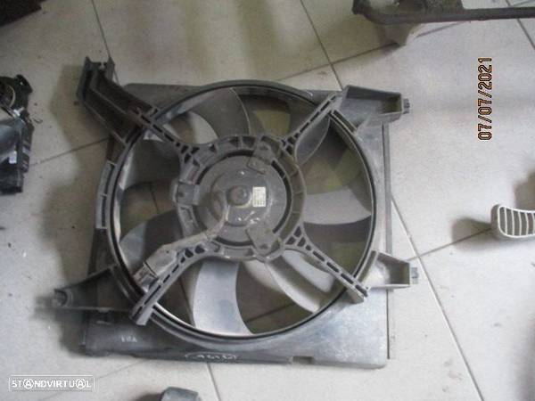 Ventilador 253862D000 HYUNDAI ELANTRA 2000 1.6 I Original - 2