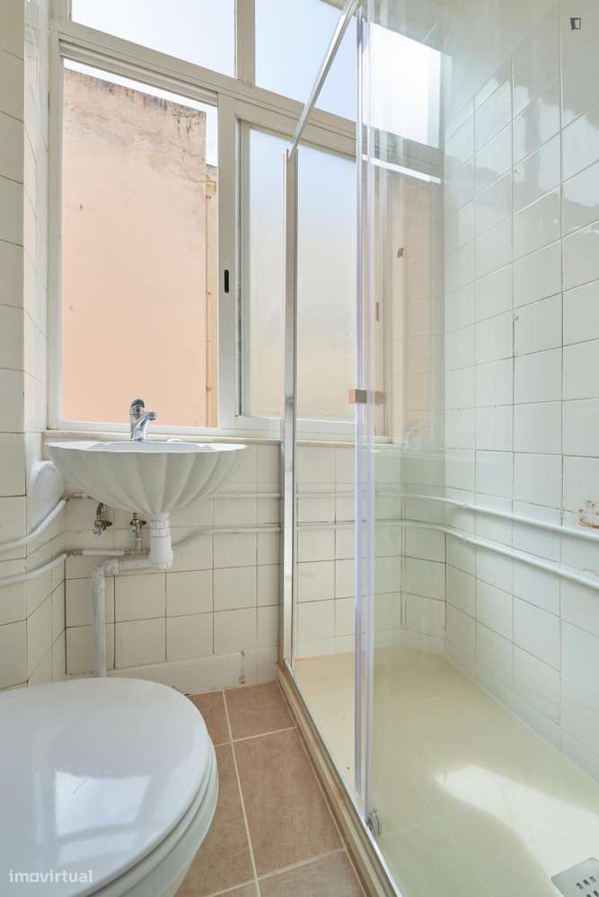 Quarto - localizado em Saldanha Lisbon - Grande imagem: 4/12