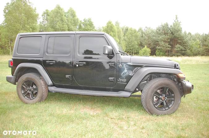 Jeep Wrangler - 8