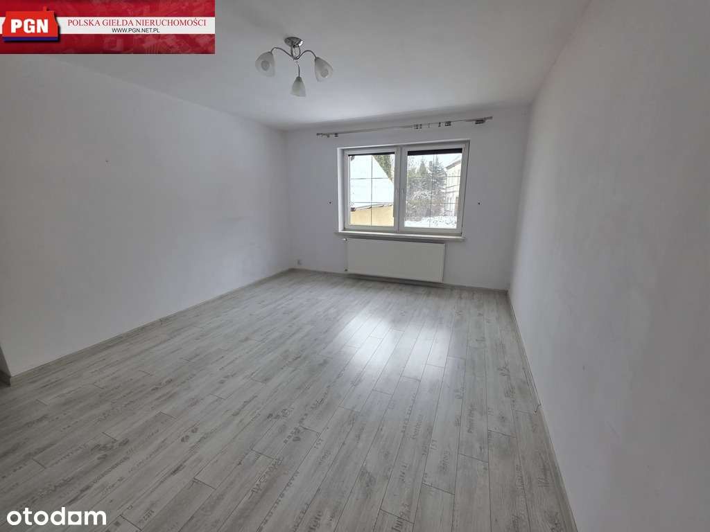 Na sprzedaż dom jednorodzinny z garażem-5