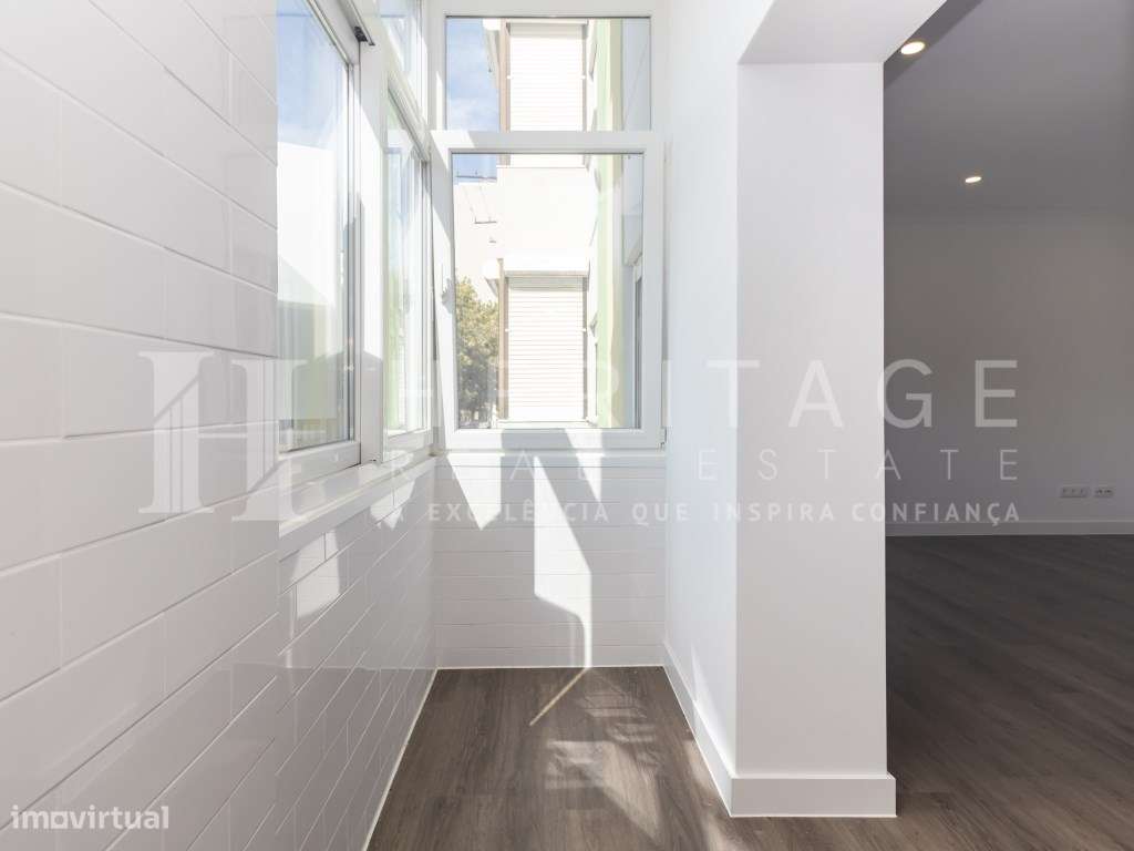 T2 totalmente remodelado na prestigiada Avenida do Bocage-7