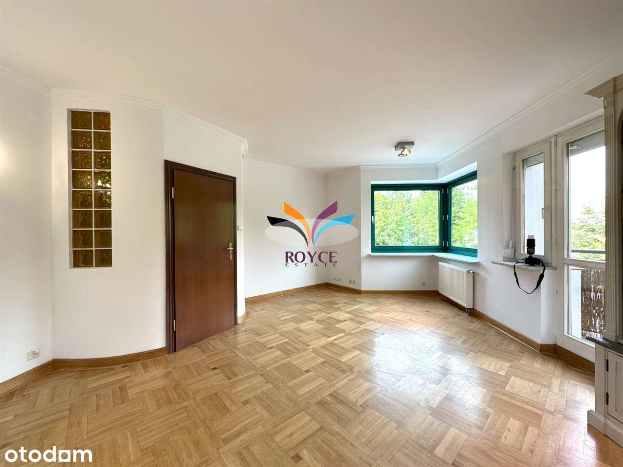 Mokotów ul. Śródziemnomorska 120 m2 garaż komórka-3