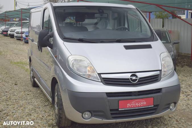 Opel Vivaro Combi 2.0 CDTI SWB EURO5 - 2