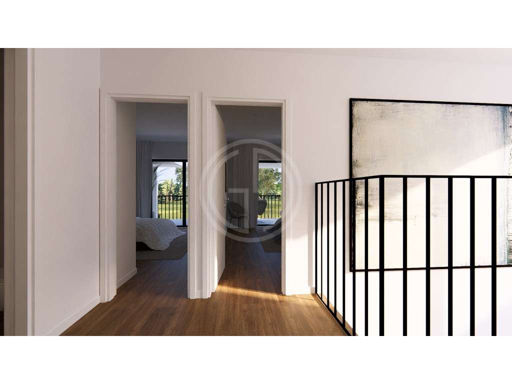 Moradia Unifamiliar com Piscina e Garagem-34