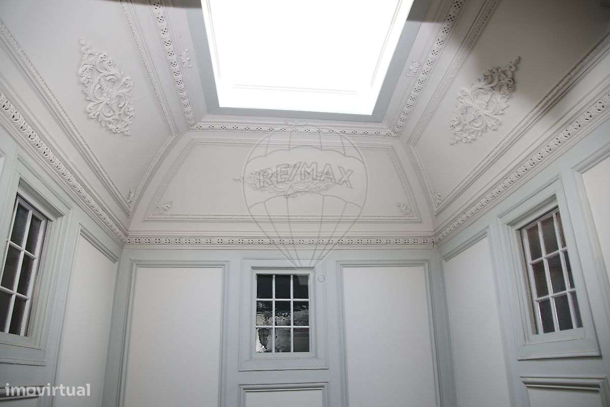 Moradia T6 para venda-17