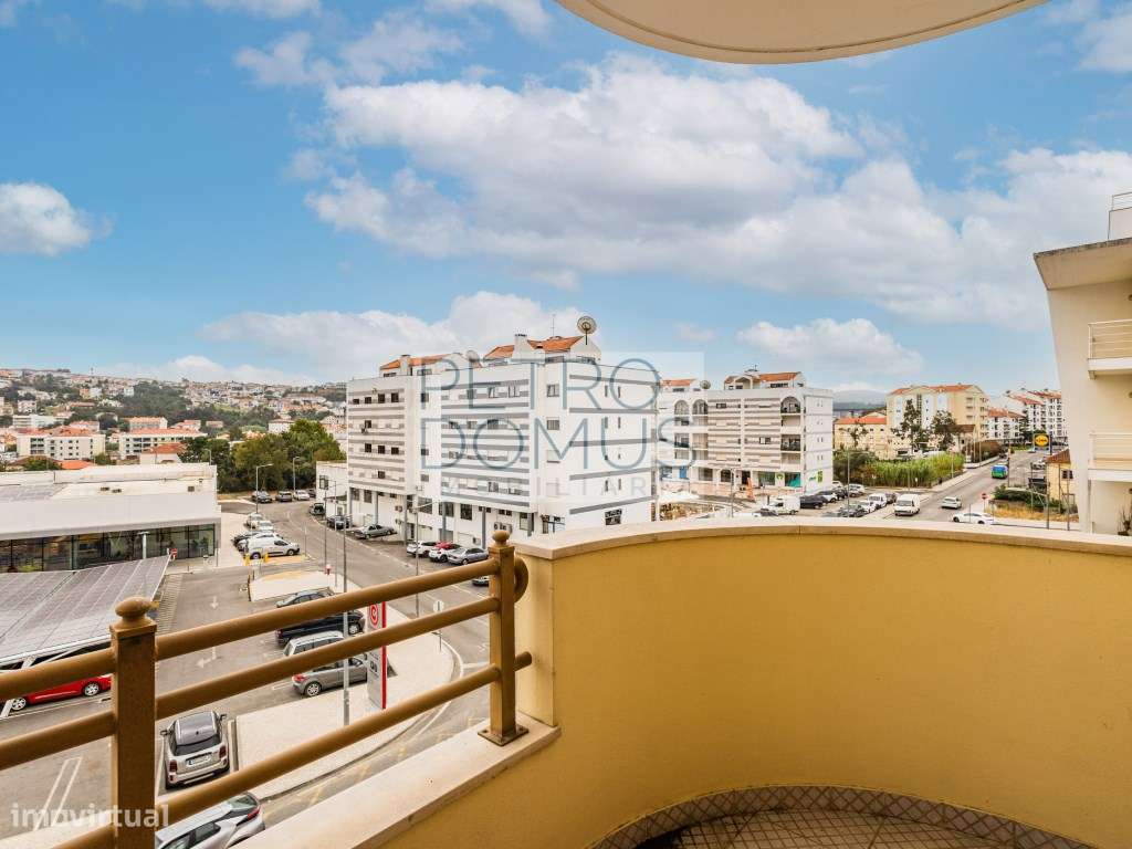 APARTAMENTO T3 - EXCELENTE ESTADO - GUIMAROTA-17