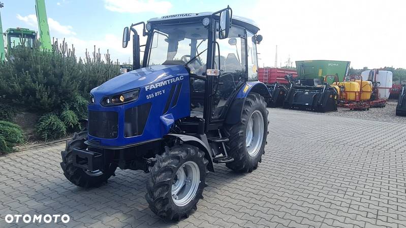 Farmtrac 555 DTC V - 1