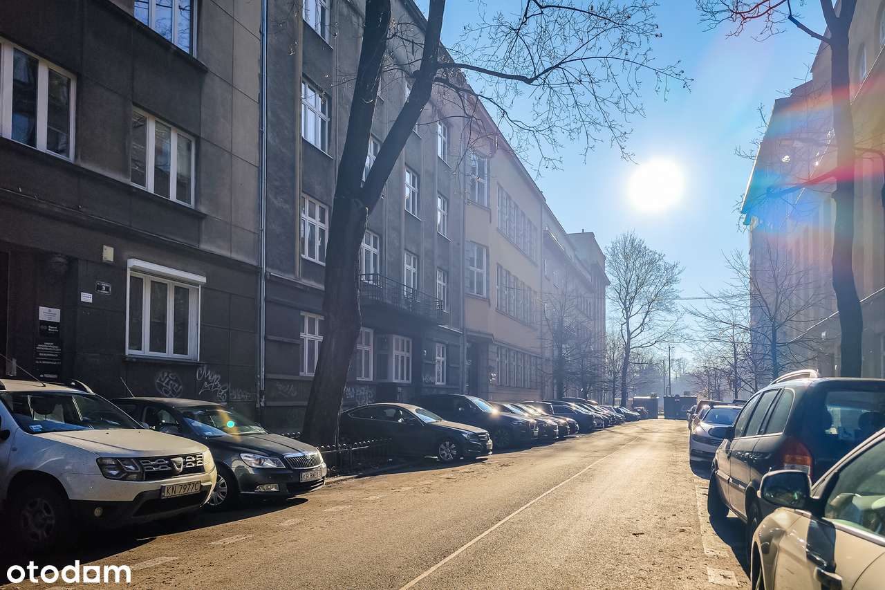 Plac Inwalidów 4pokojowe Kamienica Do zamieszkania lub jako inwestycja-11