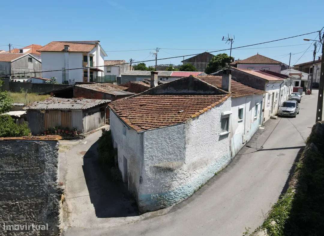 Moradia  com terreno na Corujeira (Ribeira de Frades) - Coimbra - Grande imagem: 3/18