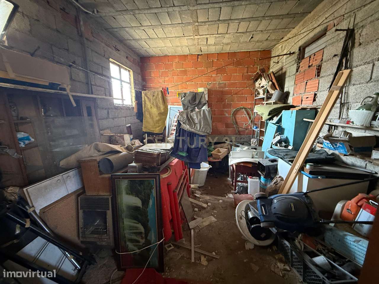Moradia BI-FAMILIAR perto do IPB e do Centro de Bragança, no Bairro da-32