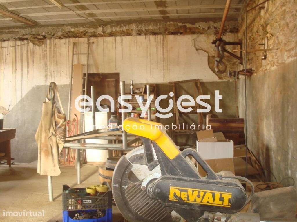 Armazém e Actividade Industrial - Açoreira - Grande imagem: 4/9