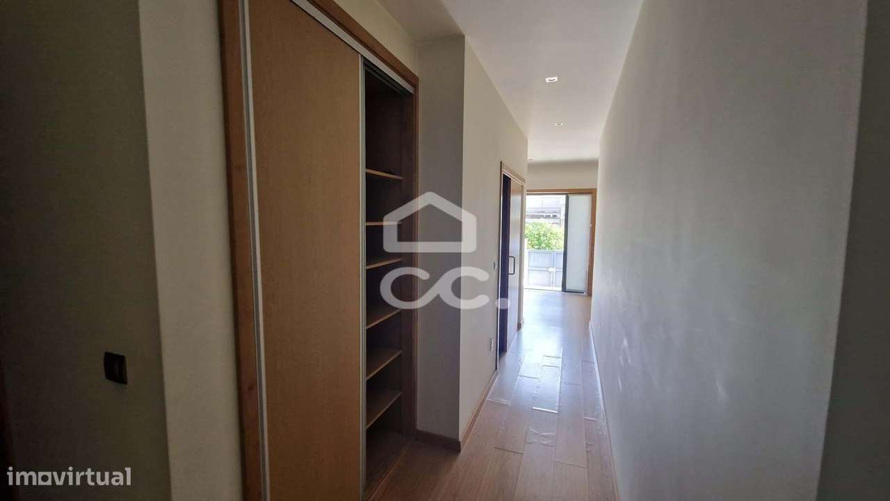 Moradia T3, Louredo, Paredes-9