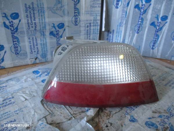 Farol Nevoeiro 5M5115K272AA FORD FOCUS 2007 Td Lens - 1