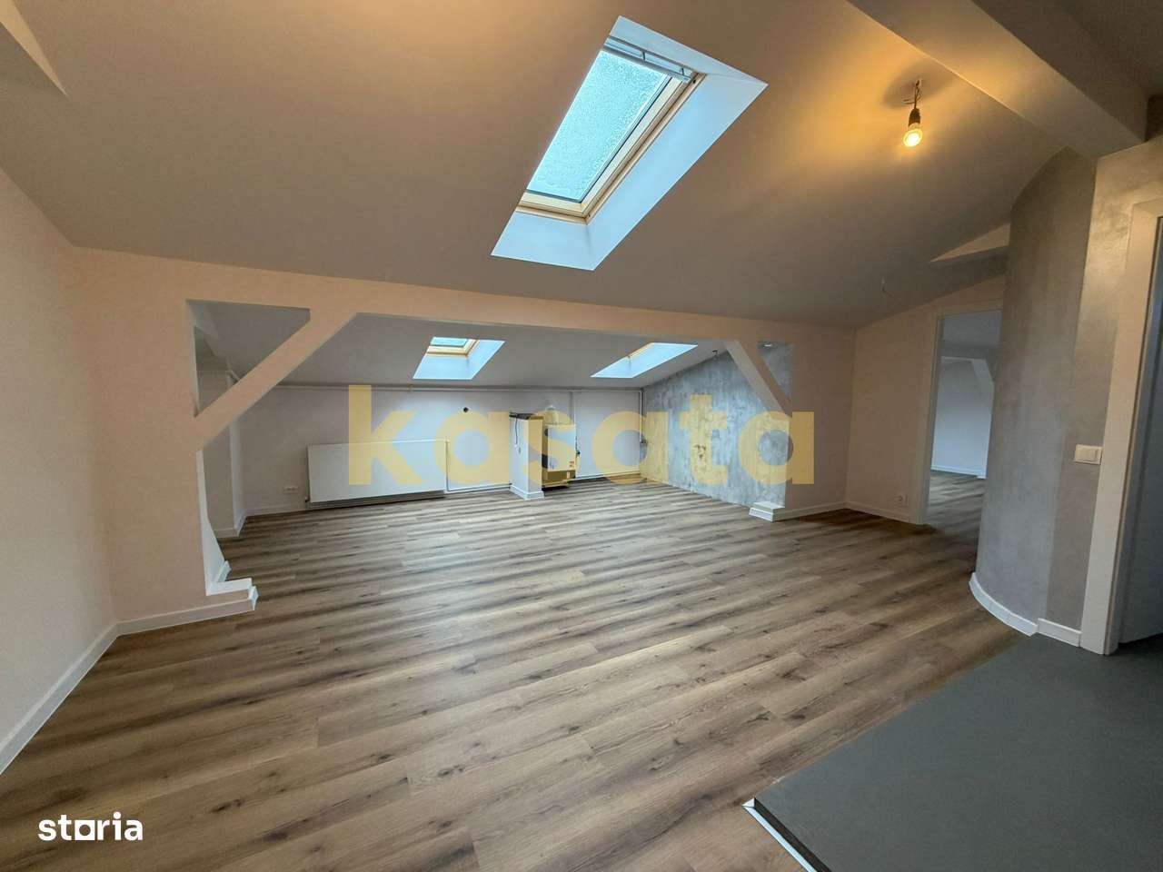 Oportunitate rara: apartament 2 camera, Straulesti