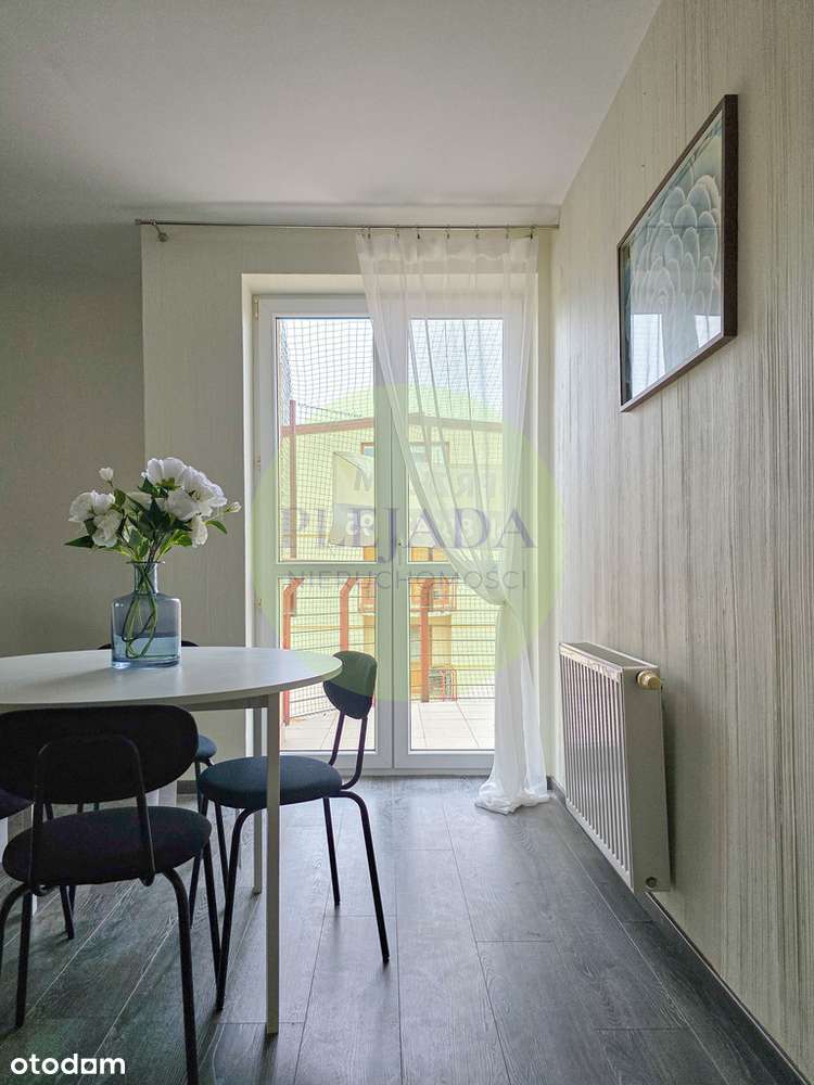 Duże 2- poziomowe mieszkanie na strzeżonym osiedlu-2