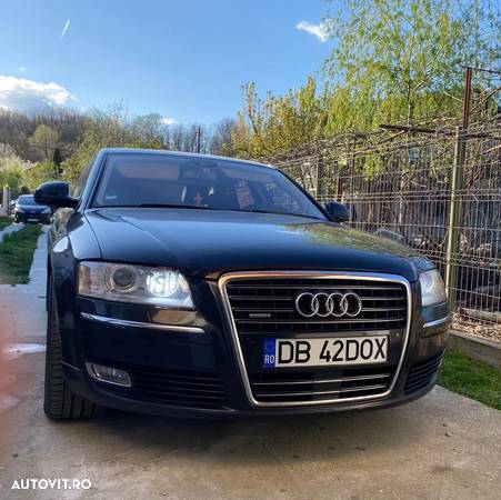 Audi A8 4.2 TDI DPF quattro - 1